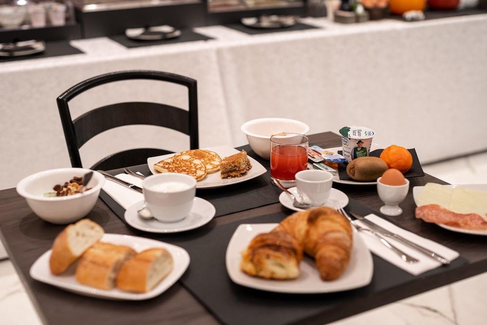 restaurant-cafeteria