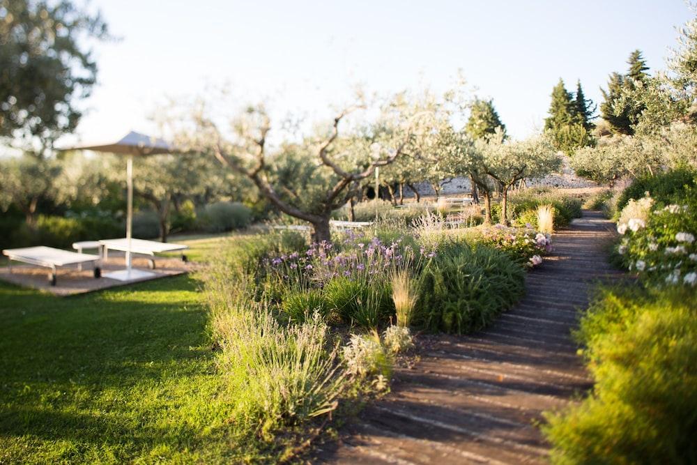 surroundings