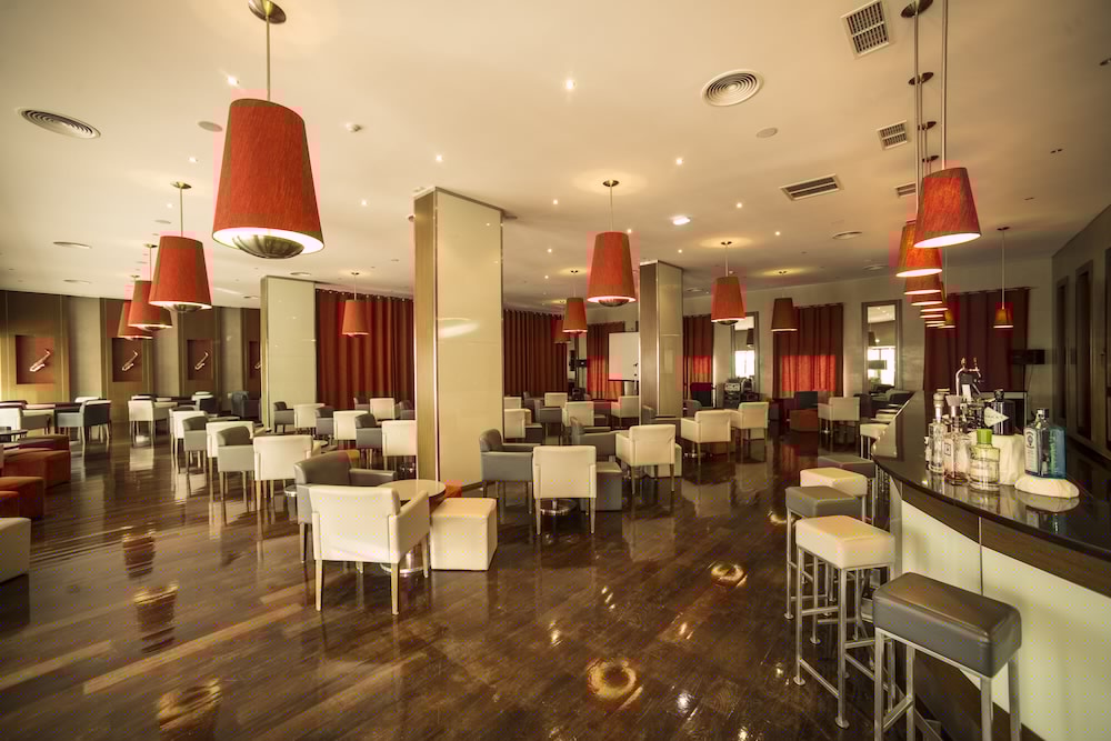 restaurant-cafeteria