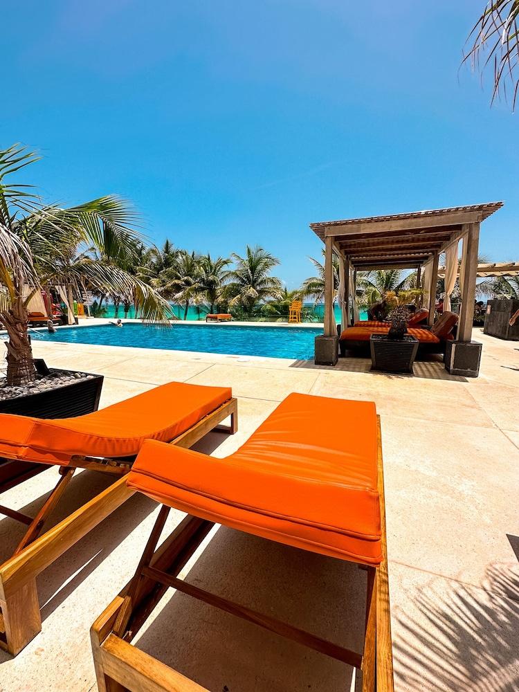 swimming pool spa
