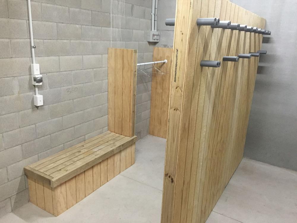 swimming pool spa