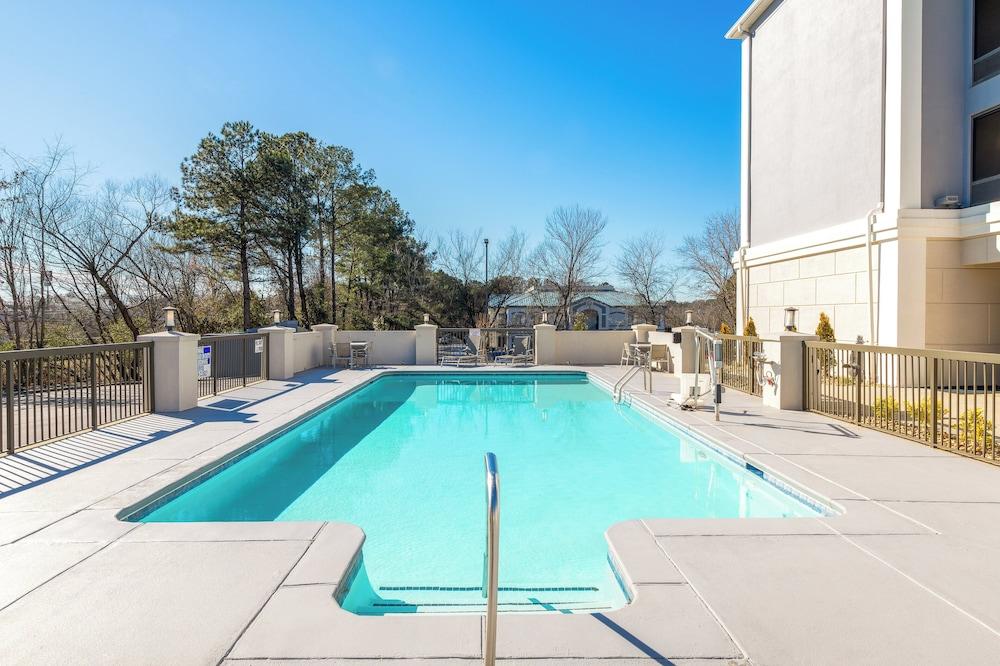 swimming pool spa