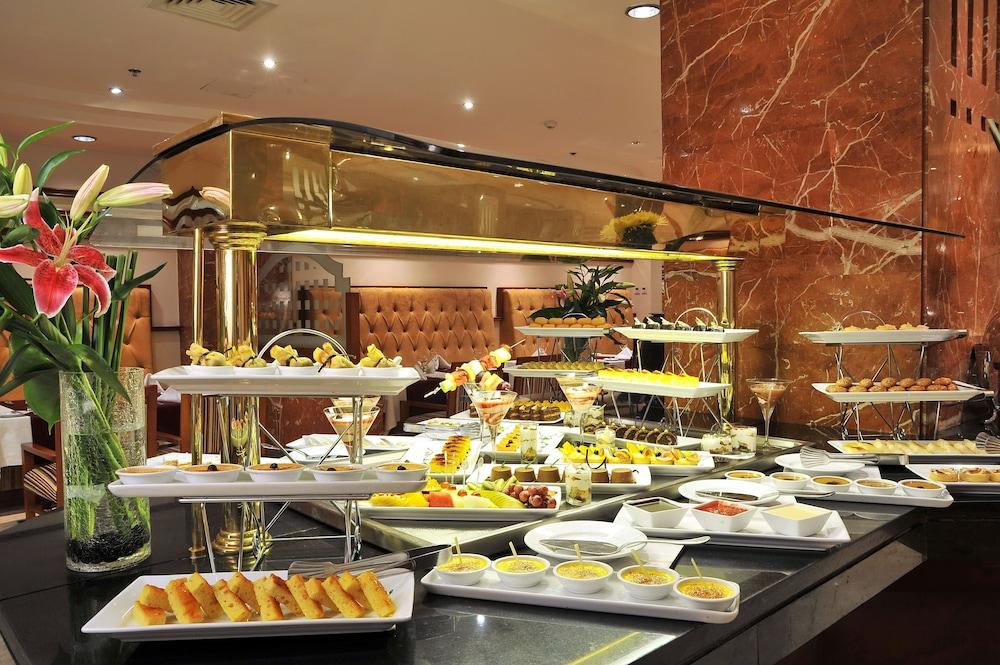 restaurant cafeteria