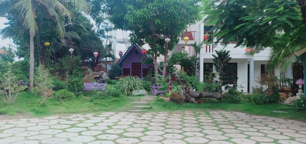 surroundings