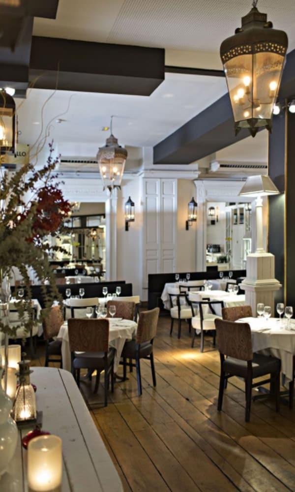 restaurant cafeteria
