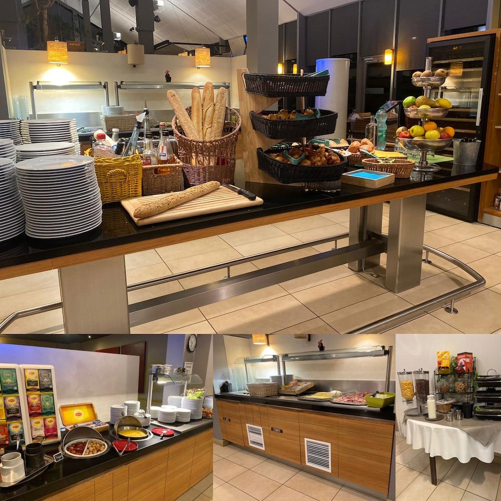 restaurant-cafeteria