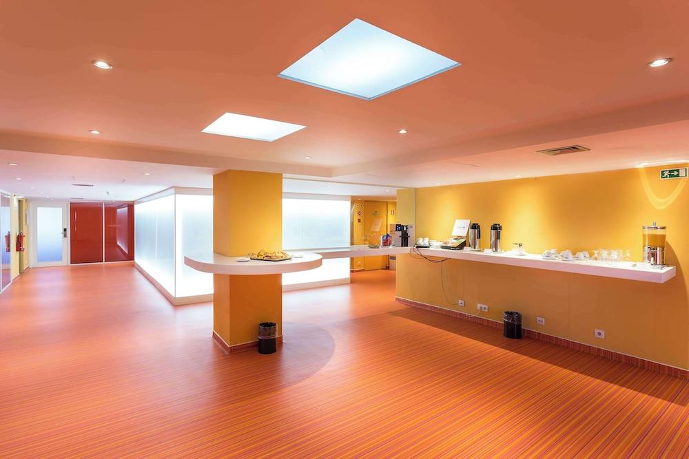 swimming pool spa