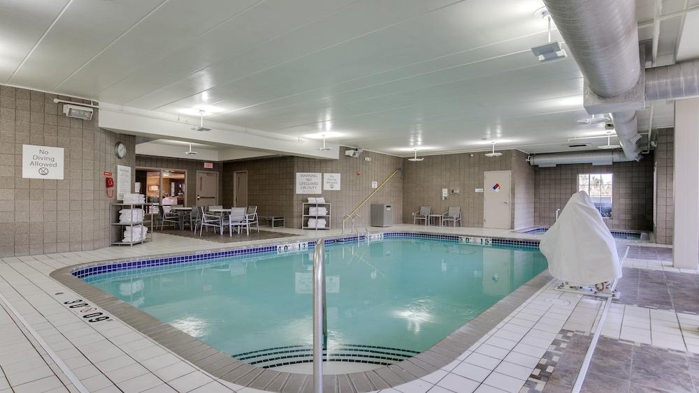swimming pool spa