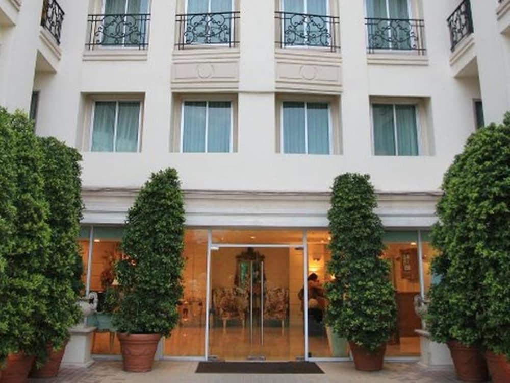 hotel