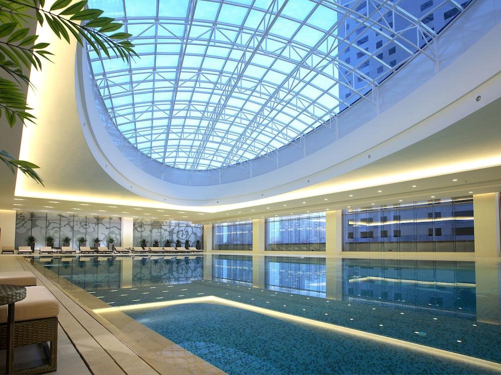 swimming pool spa