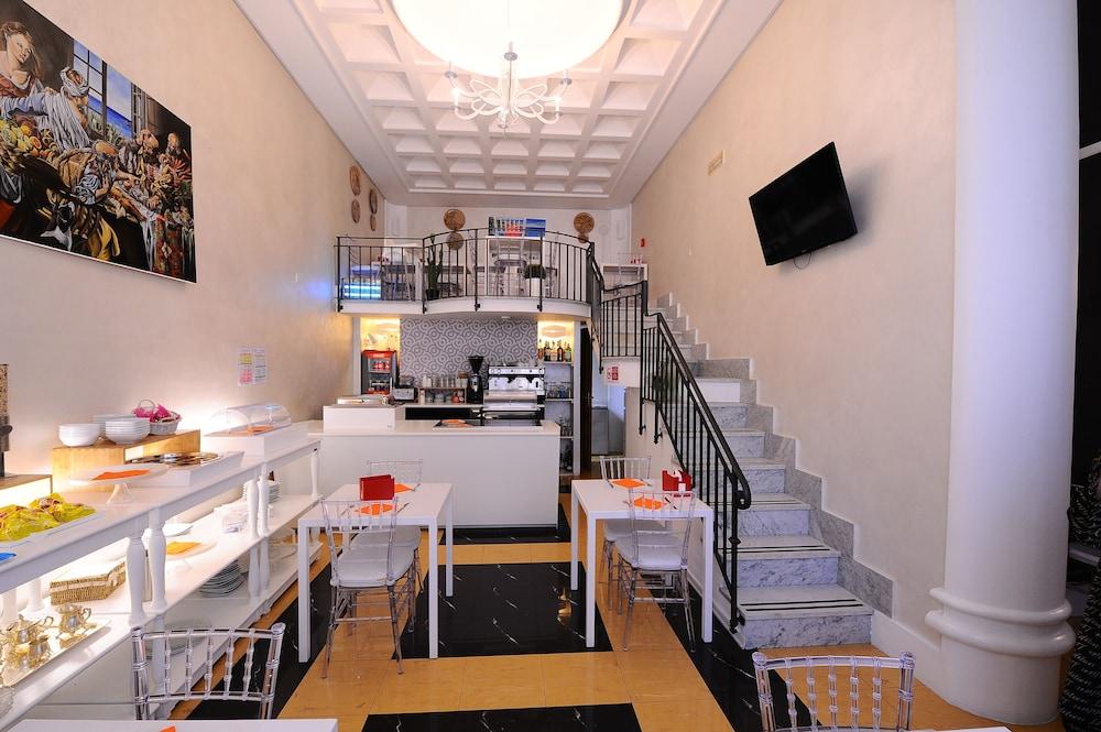 restaurant-cafeteria