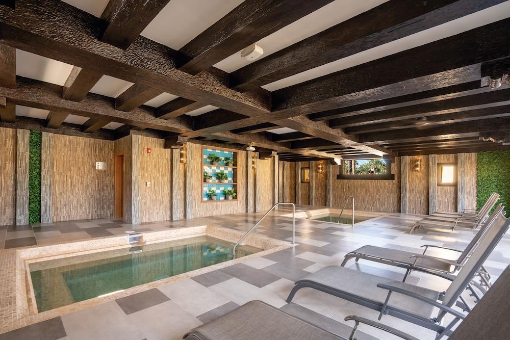 swimming pool spa