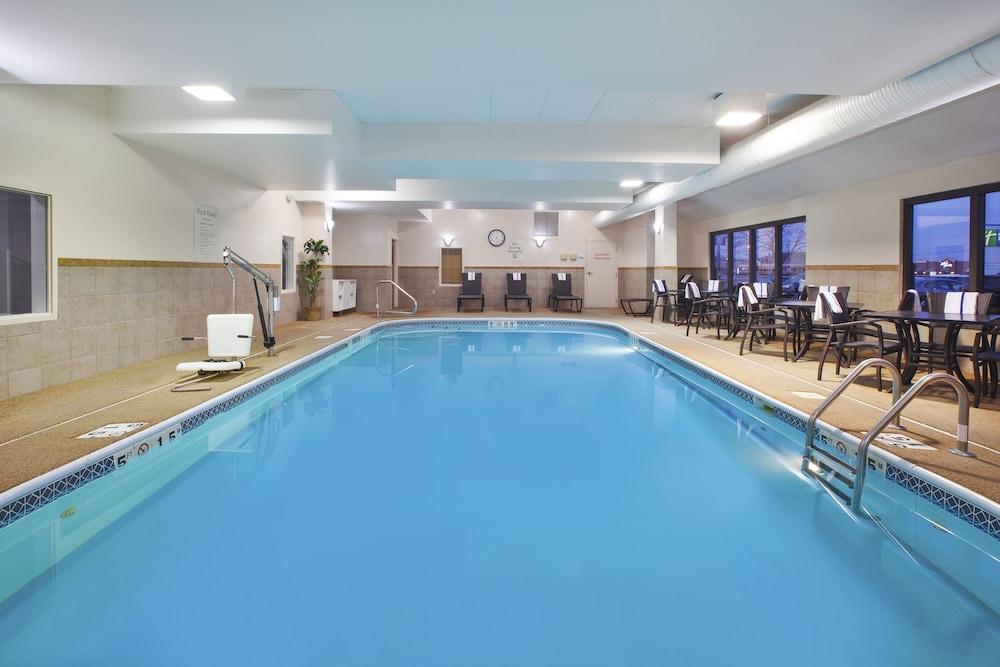 swimming pool spa