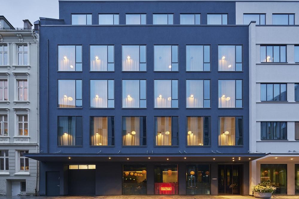 hotel