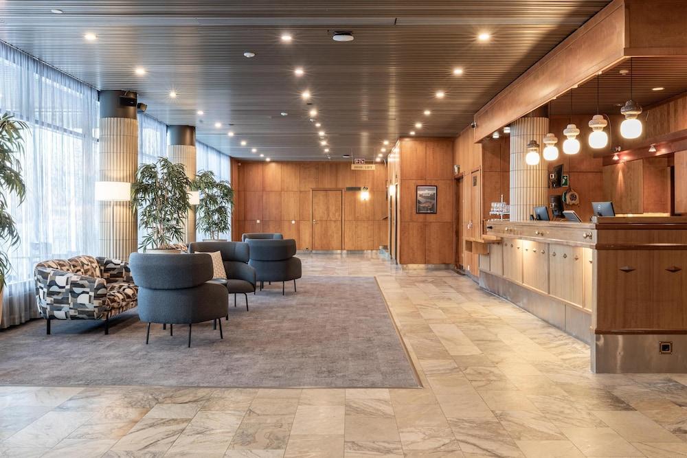 lobby