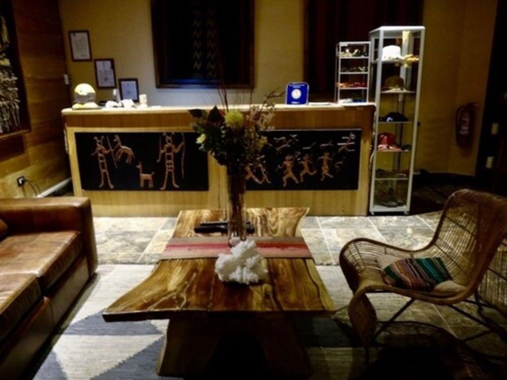 lounge