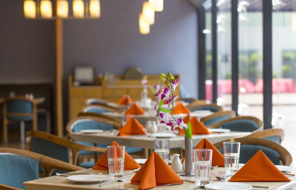 restaurant-cafeteria
