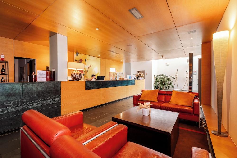 lobby
