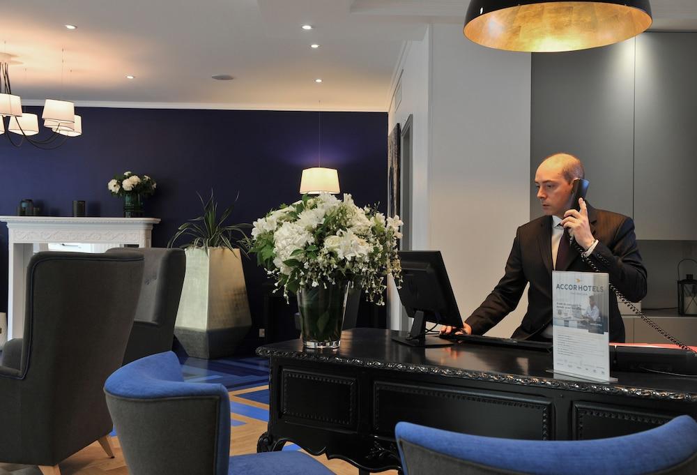 lobby
