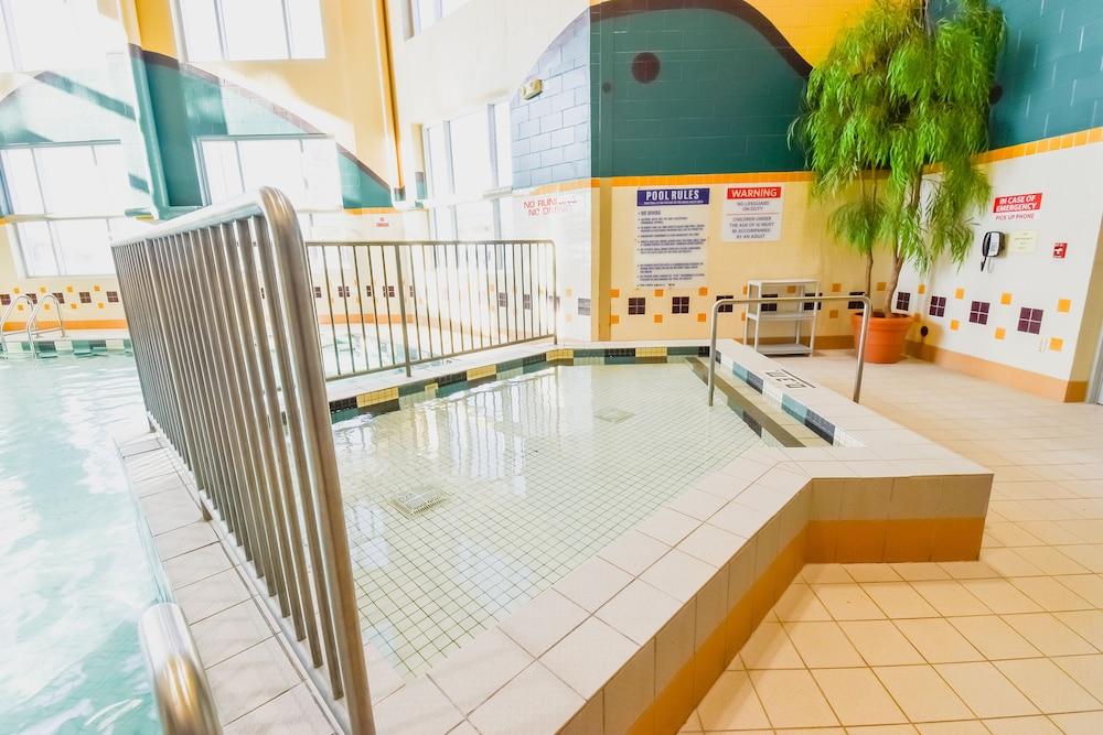 swimming pool spa