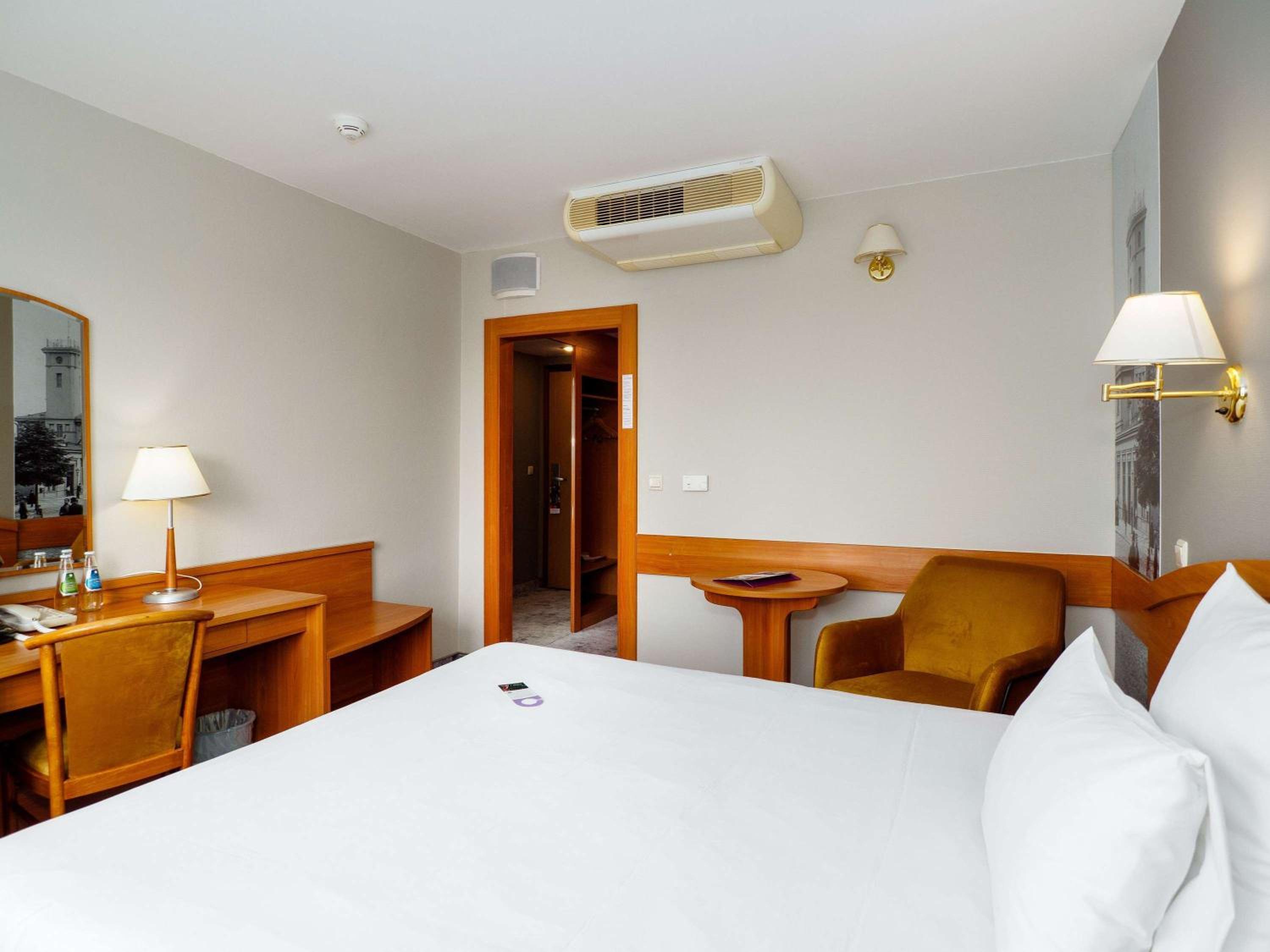 rooms