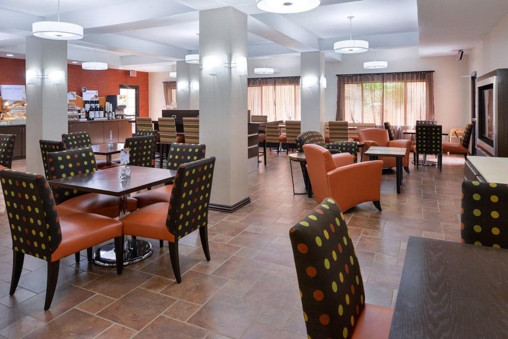 restaurant-cafeteria