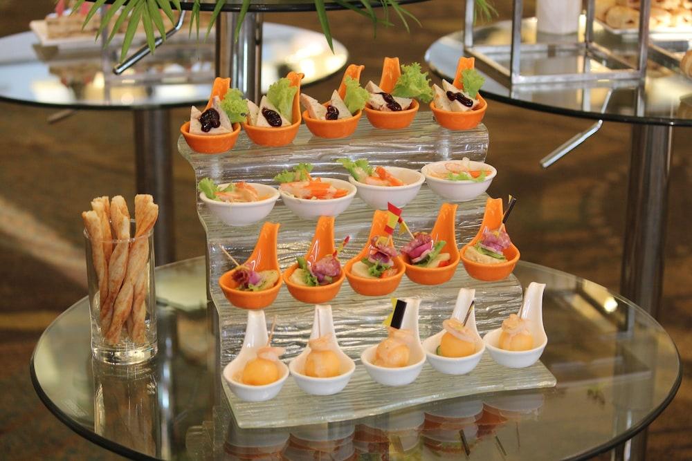 restaurant-cafeteria