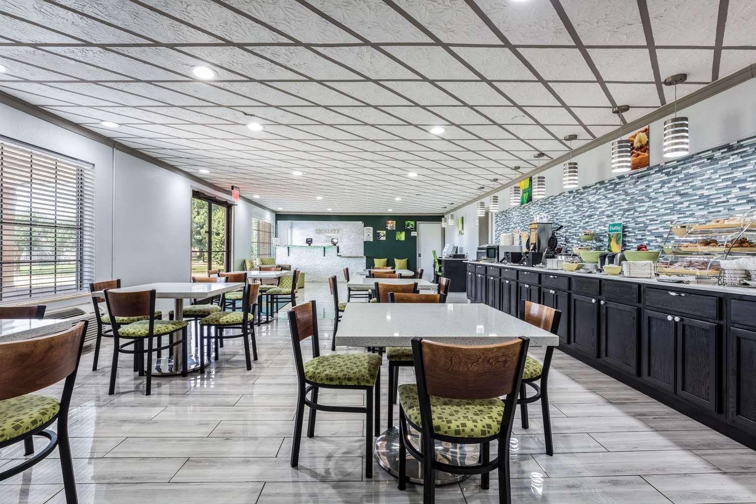 restaurant cafeteria
