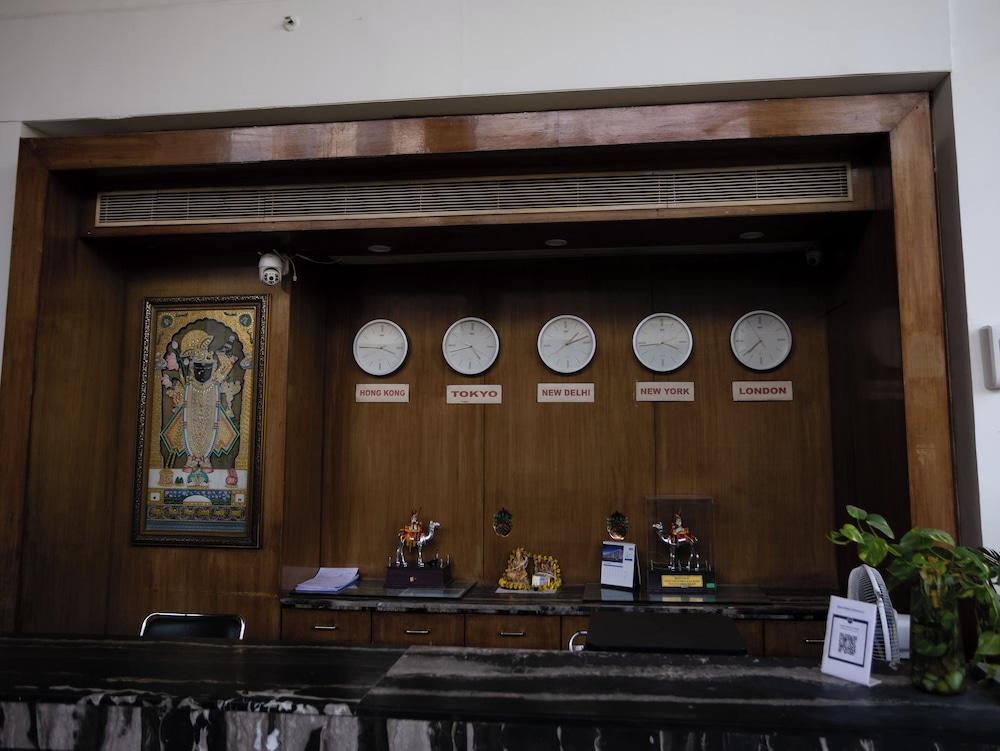 lobby