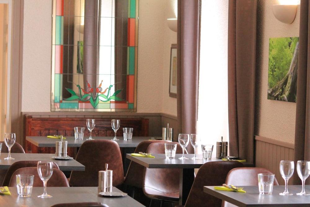 restaurant-cafeteria