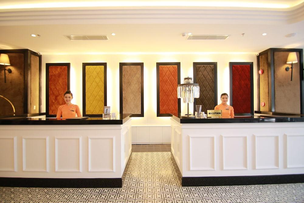 lobby