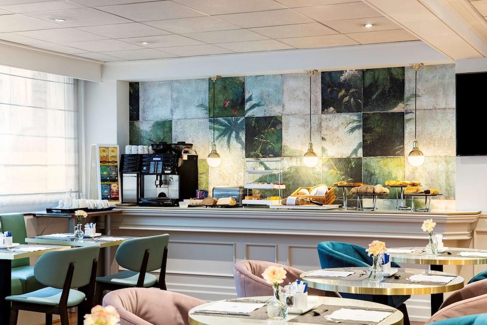 restaurant cafeteria