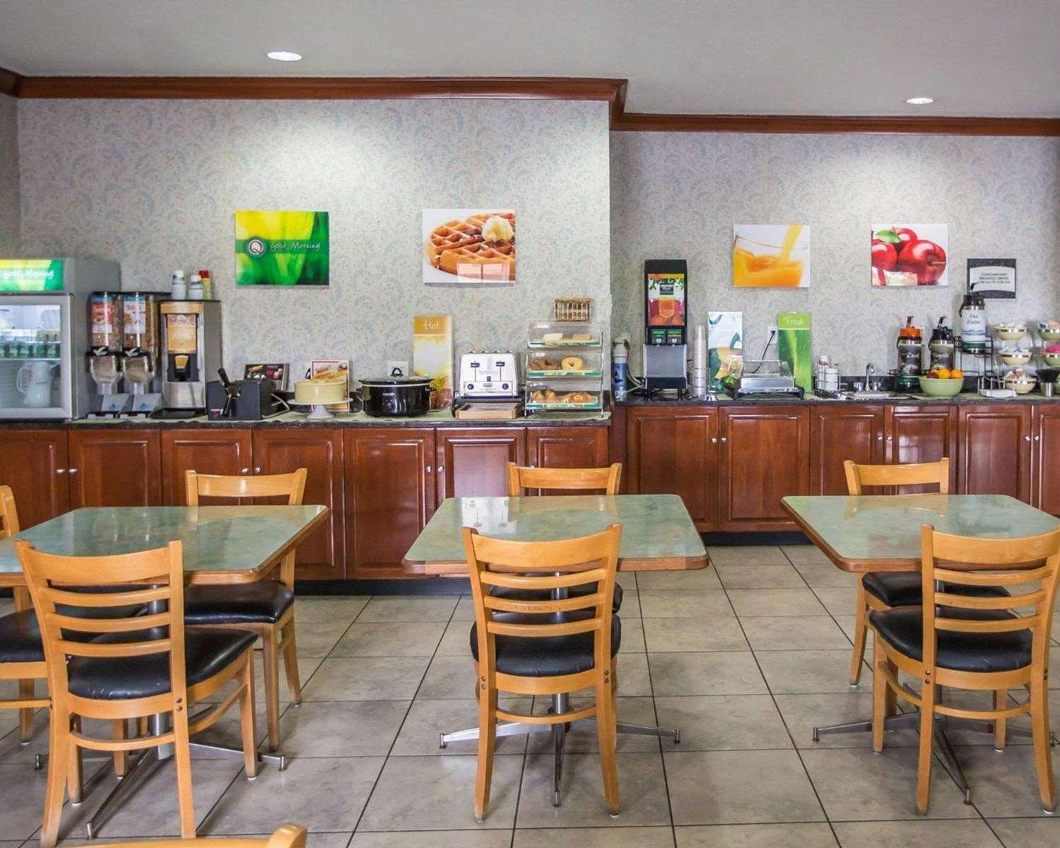 restaurant cafeteria