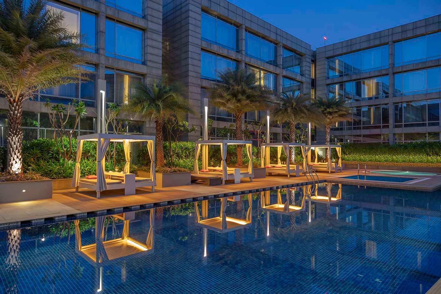 swimming pool spa