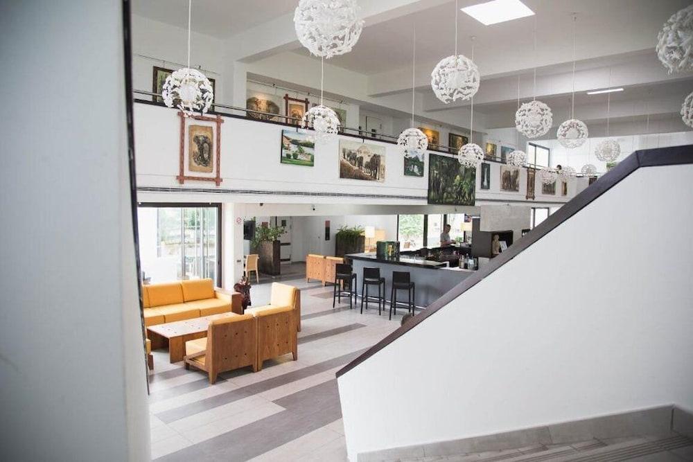 lobby