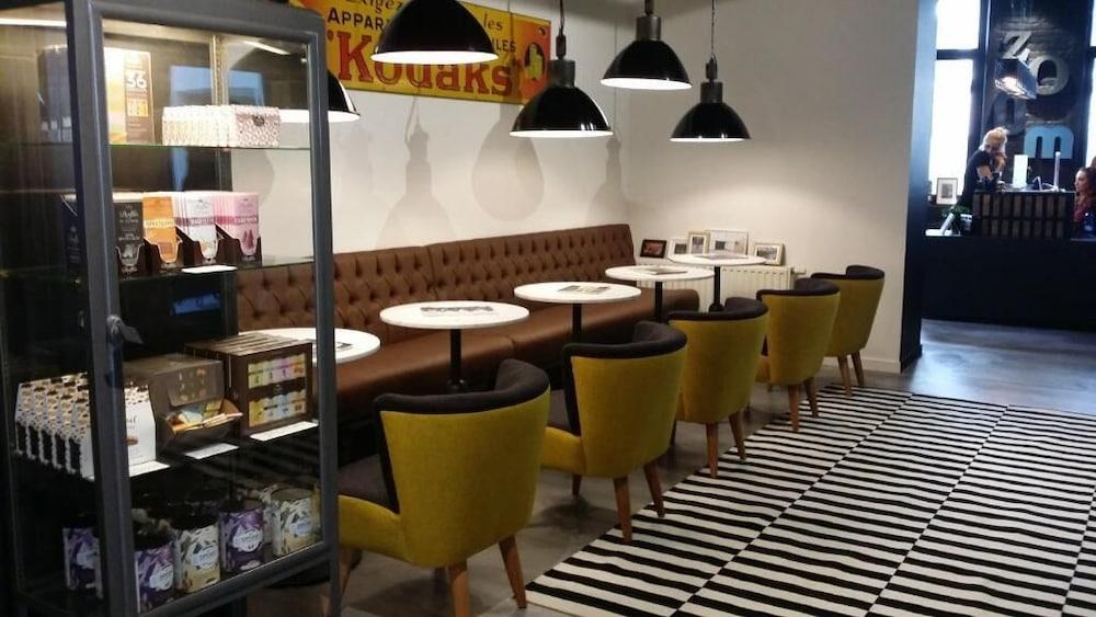 restaurant-cafeteria