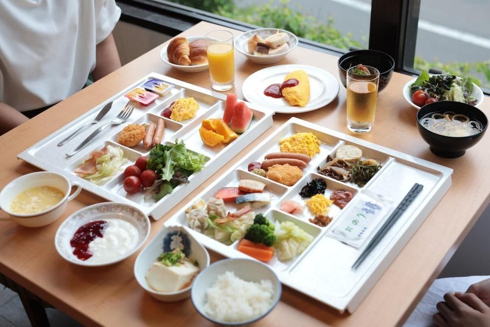 restaurant-cafeteria