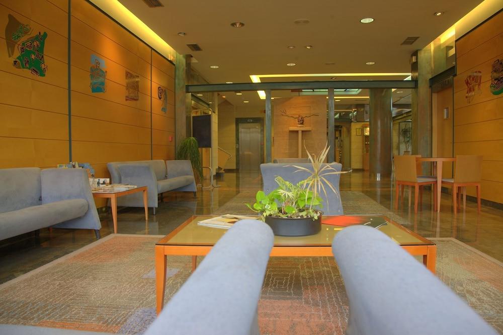 lobby
