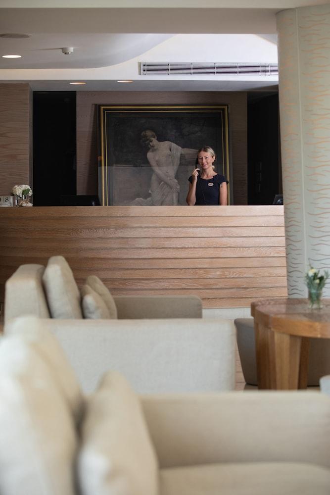 lobby