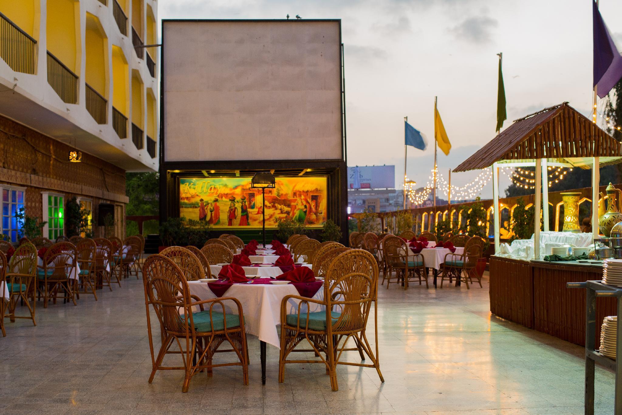 restaurant cafeteria