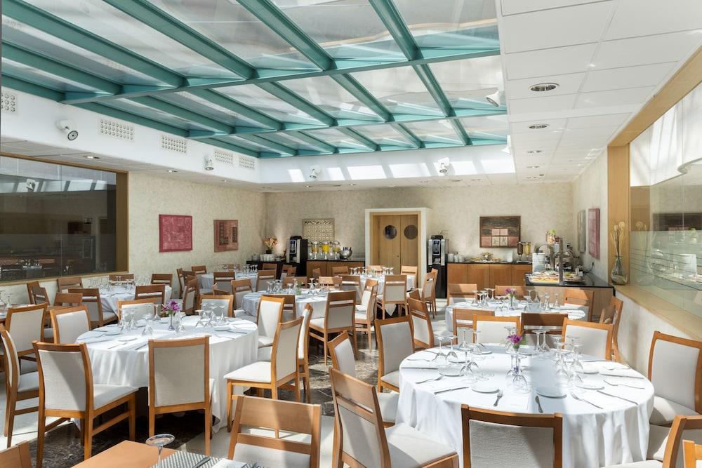 restaurant-cafeteria