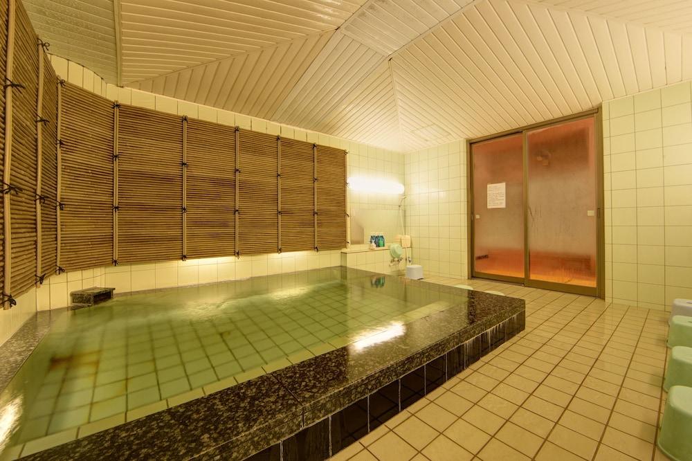 swimming pool spa