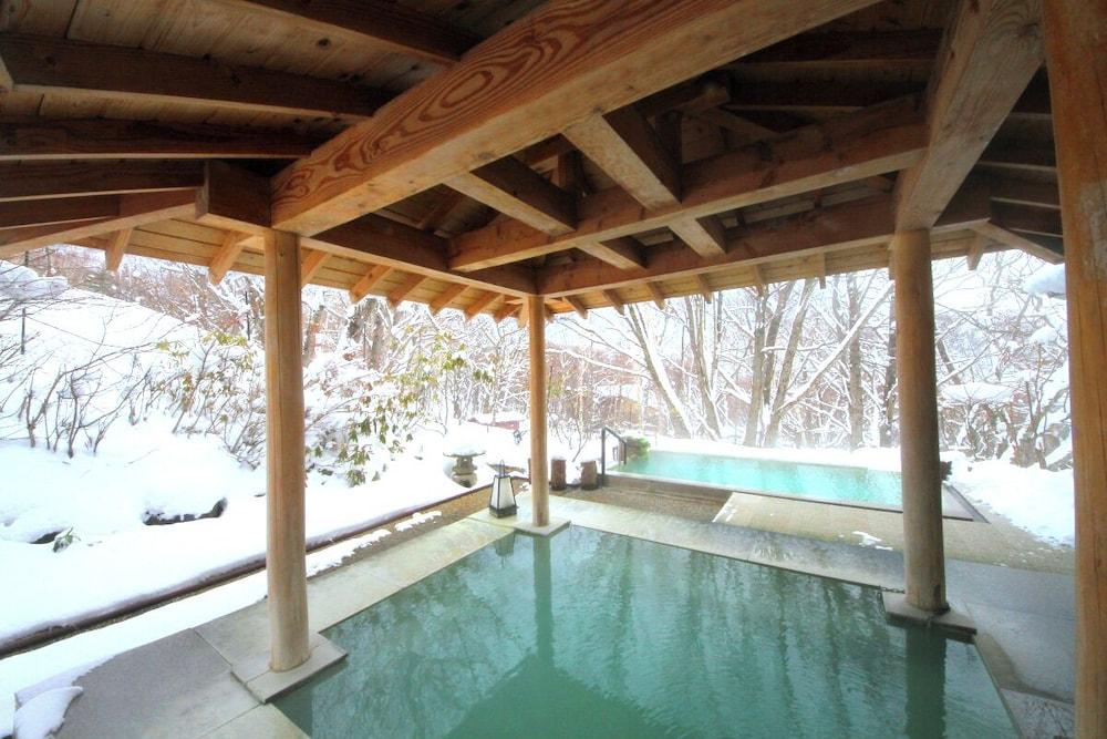 swimming pool spa