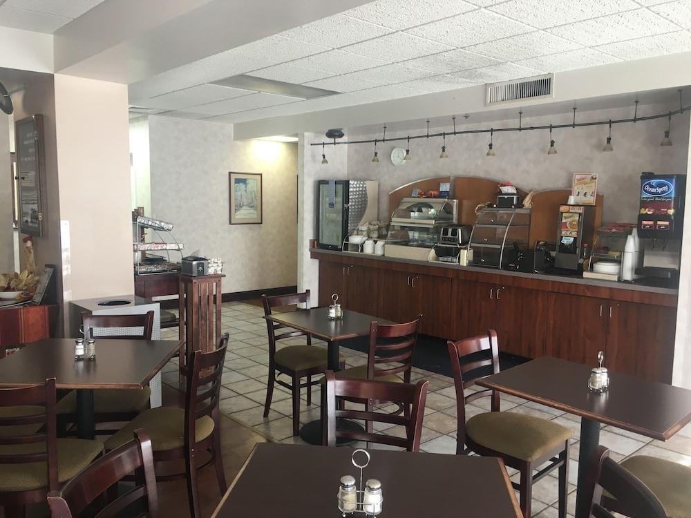 restaurant cafeteria