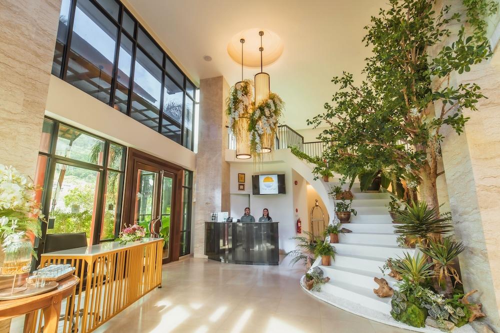 lobby