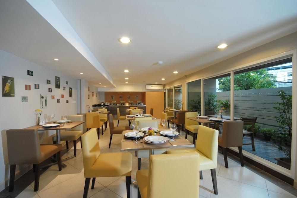 restaurant-cafeteria