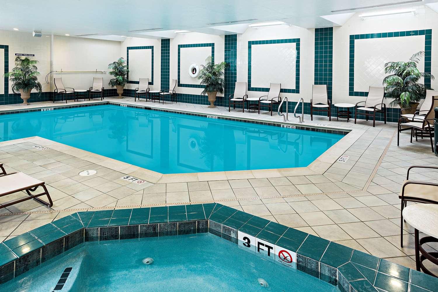 swimming pool spa