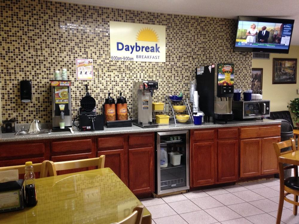 restaurant-cafeteria