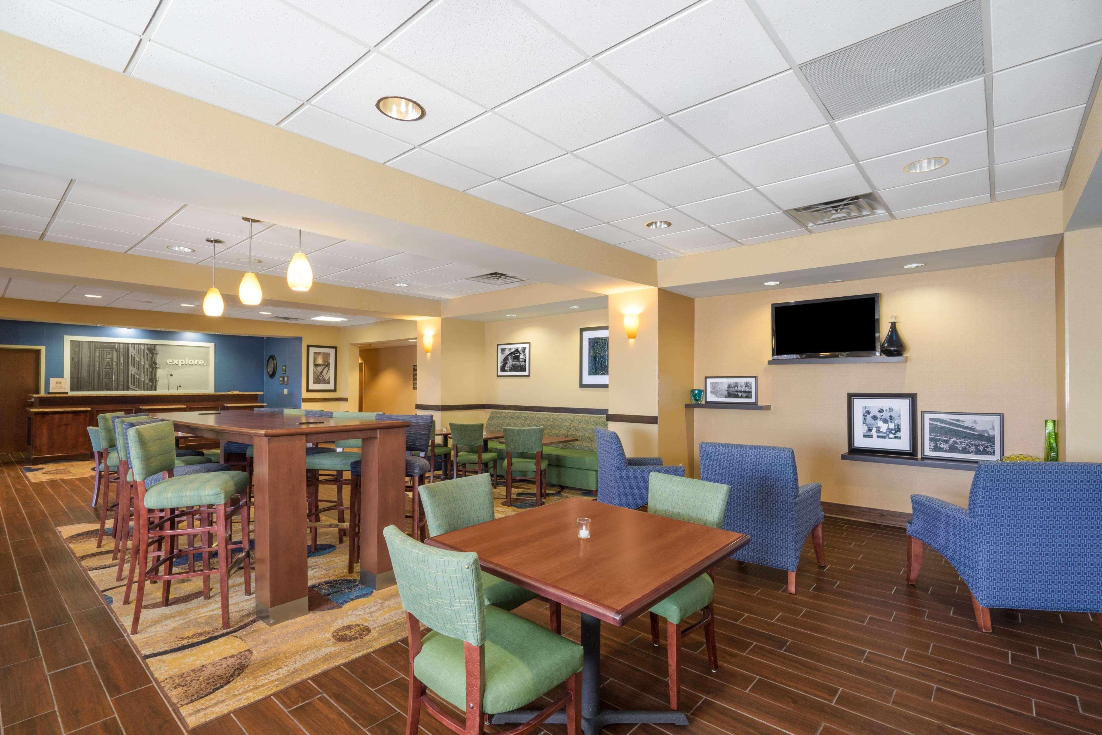 restaurant cafeteria