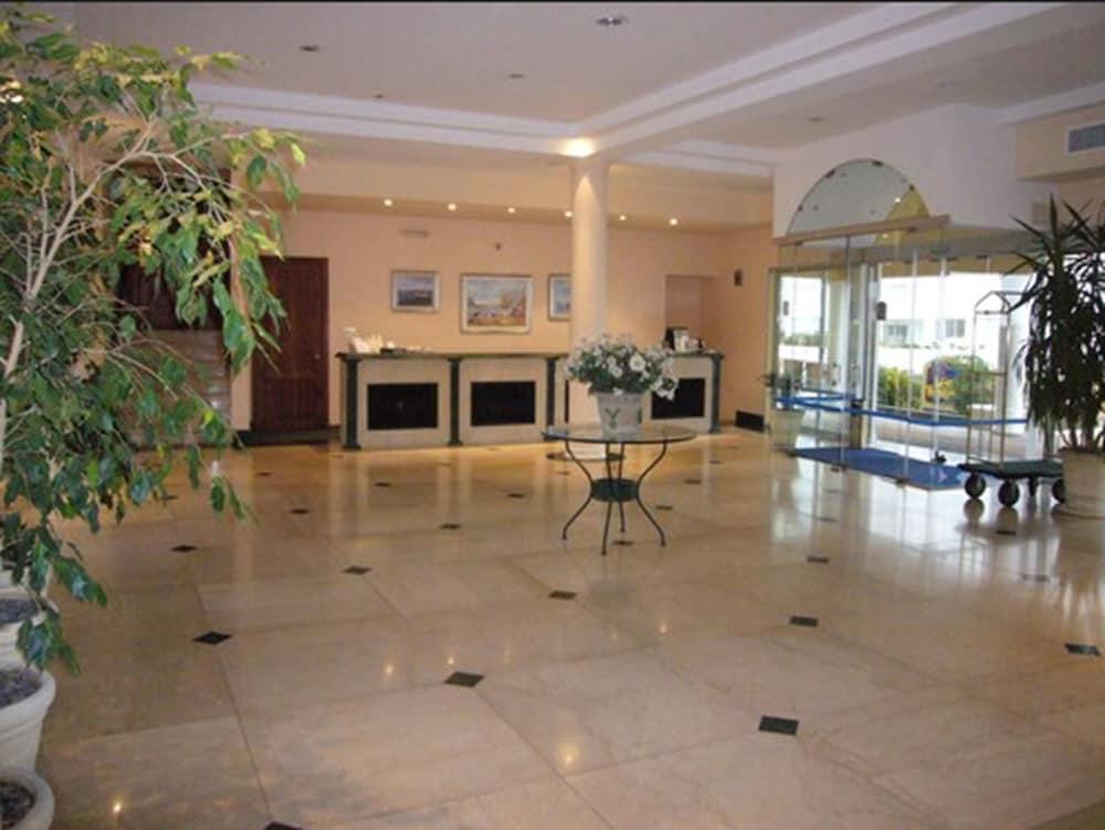 lobby